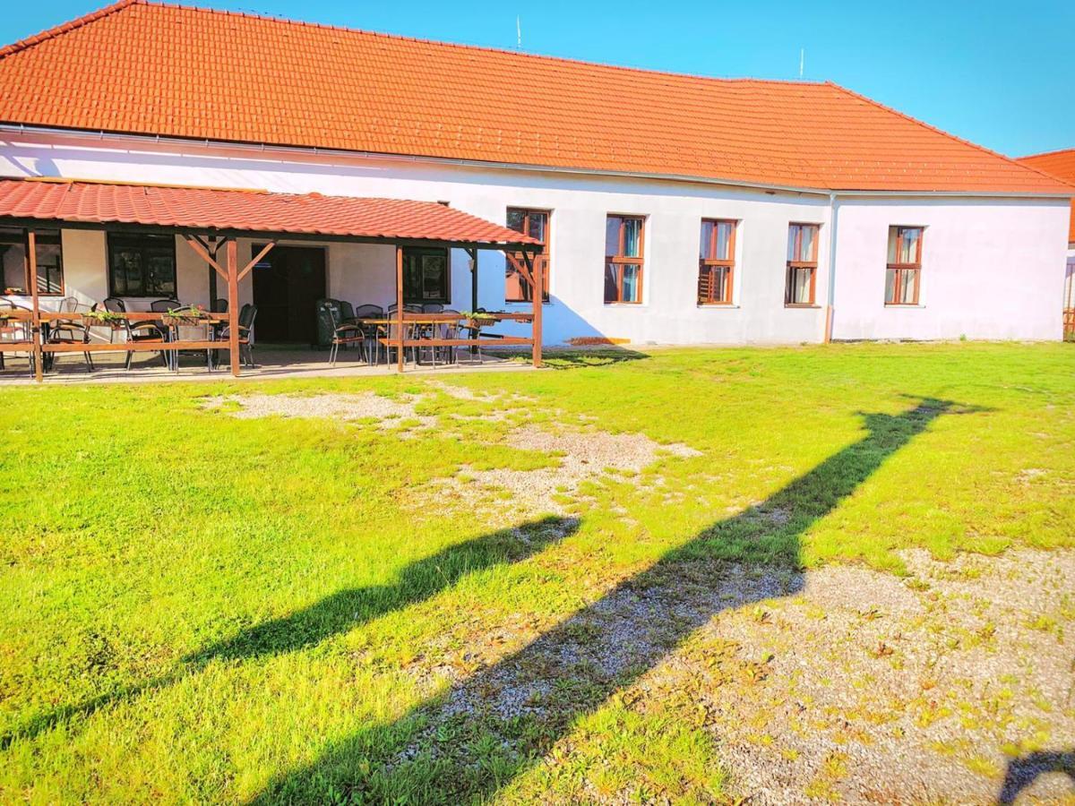 Penzion Kravín Bosilec Esterno foto